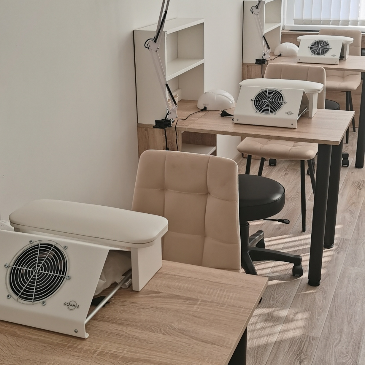 Место для маникюра (24 часа)