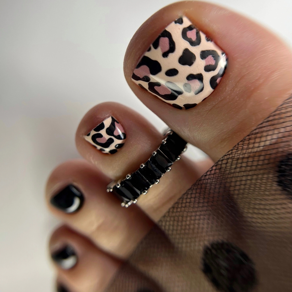 Педикюр без обработки стопы + покрытие плёнки