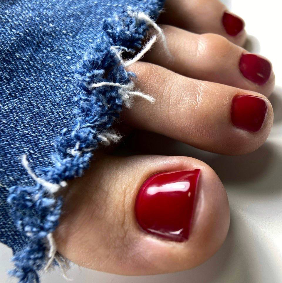 Педикюр без обработки стопы+ покрытие гель-лак