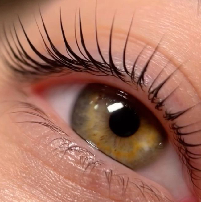 Ламинирование ресниц с окрашиванием