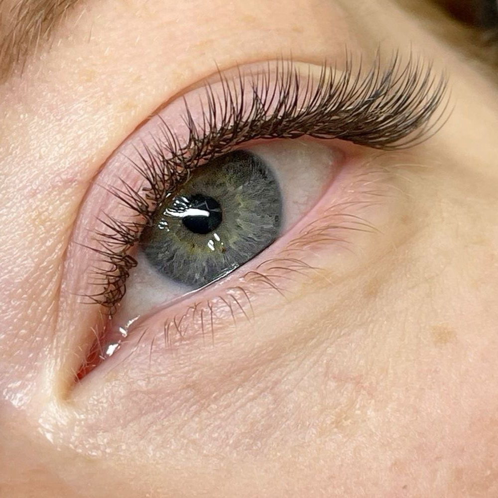 Классическое наращивание ресниц