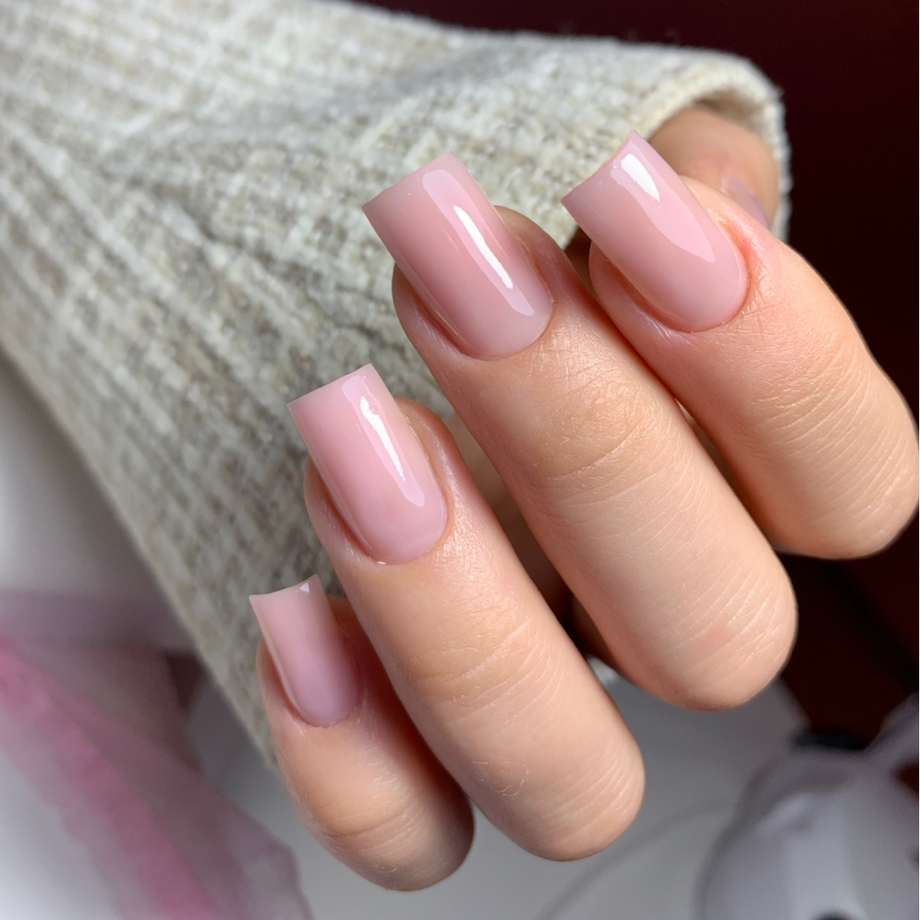 Наращивание ногтей однотон (максимальная длина 3)