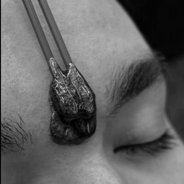 Удаление волос воском