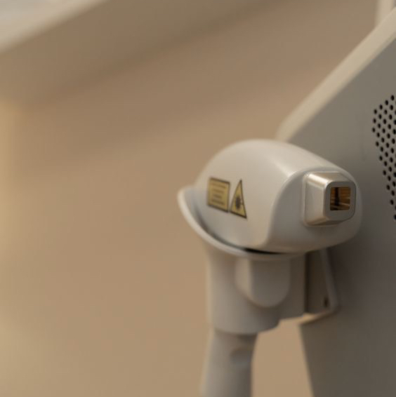 Комплекс М (подмышечные впадины, глубокое бикини, ноги полностью)