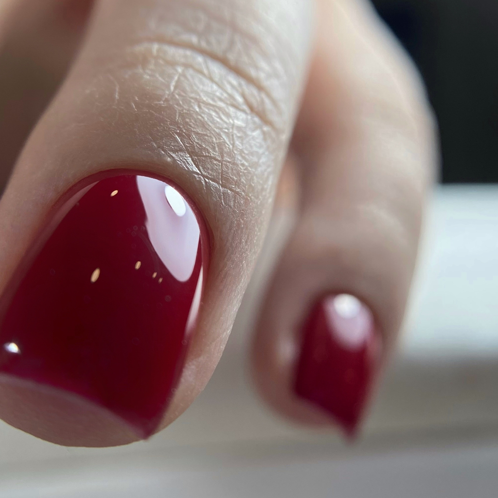 Маникюр с покрытием гель-лак