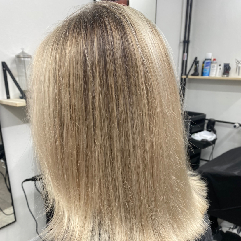 Окрашивание волос (  длинна до лопаток )