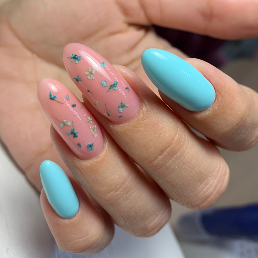 в 4руки маникюр с покрытием