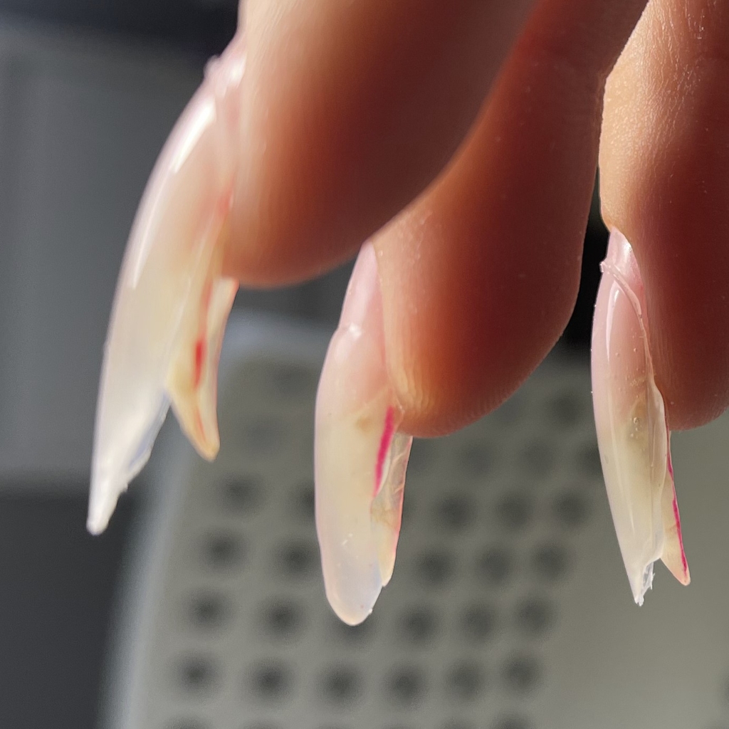 Сложные исправления (поднятие клюющих ногтей, достраивание формы)