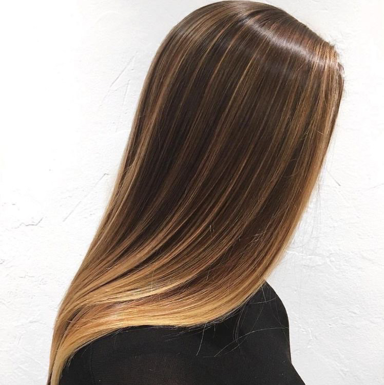 Кератиновое выпрямление волос