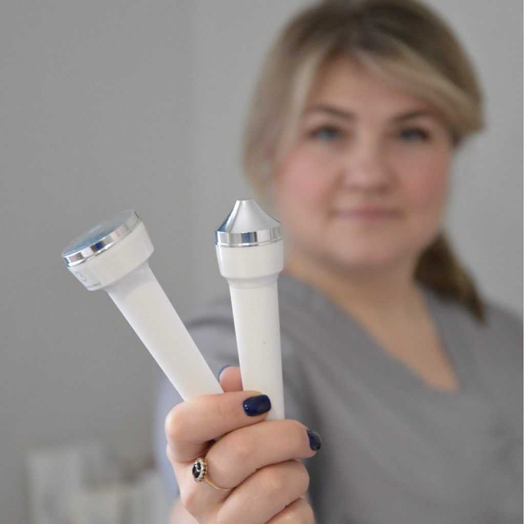 Фарфоровая куколка