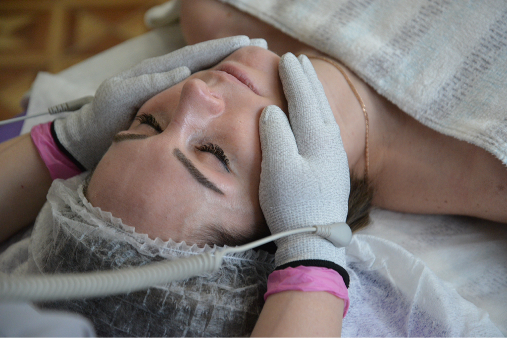 Биотоковая терапия лица