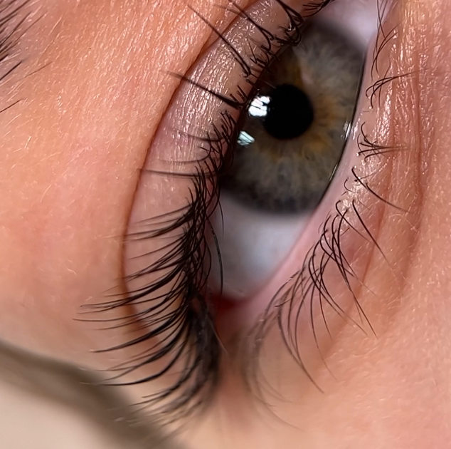 Окрашивание ресниц