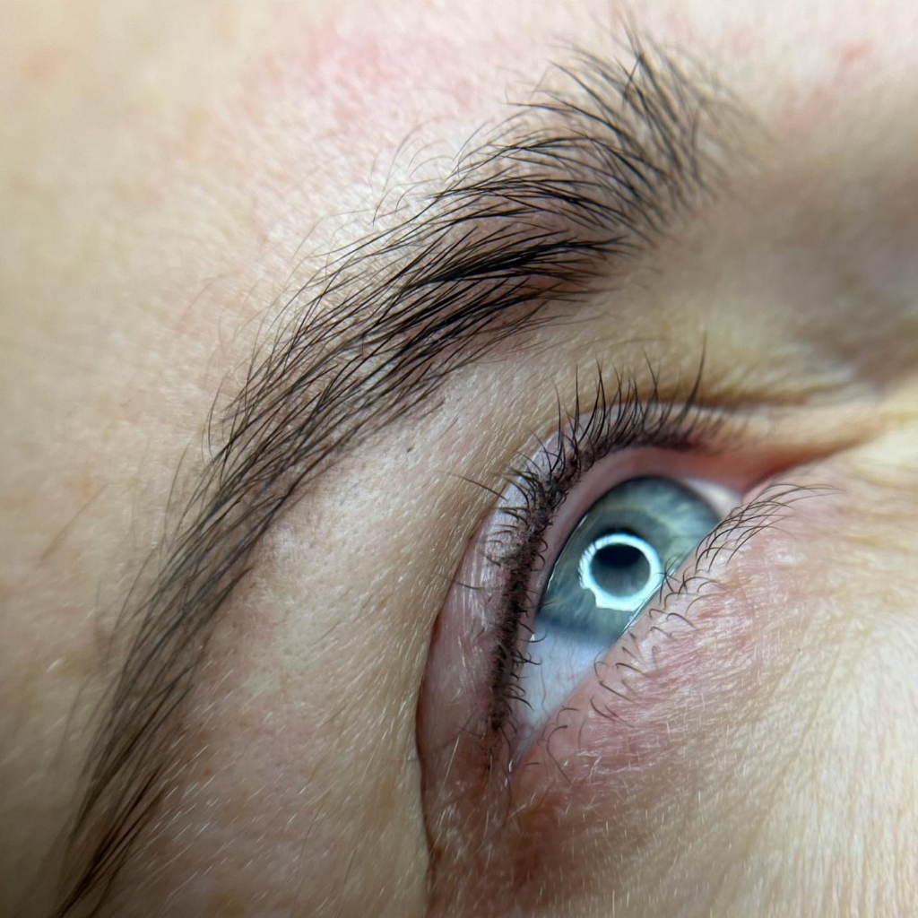 Перманентный макияж межреснички