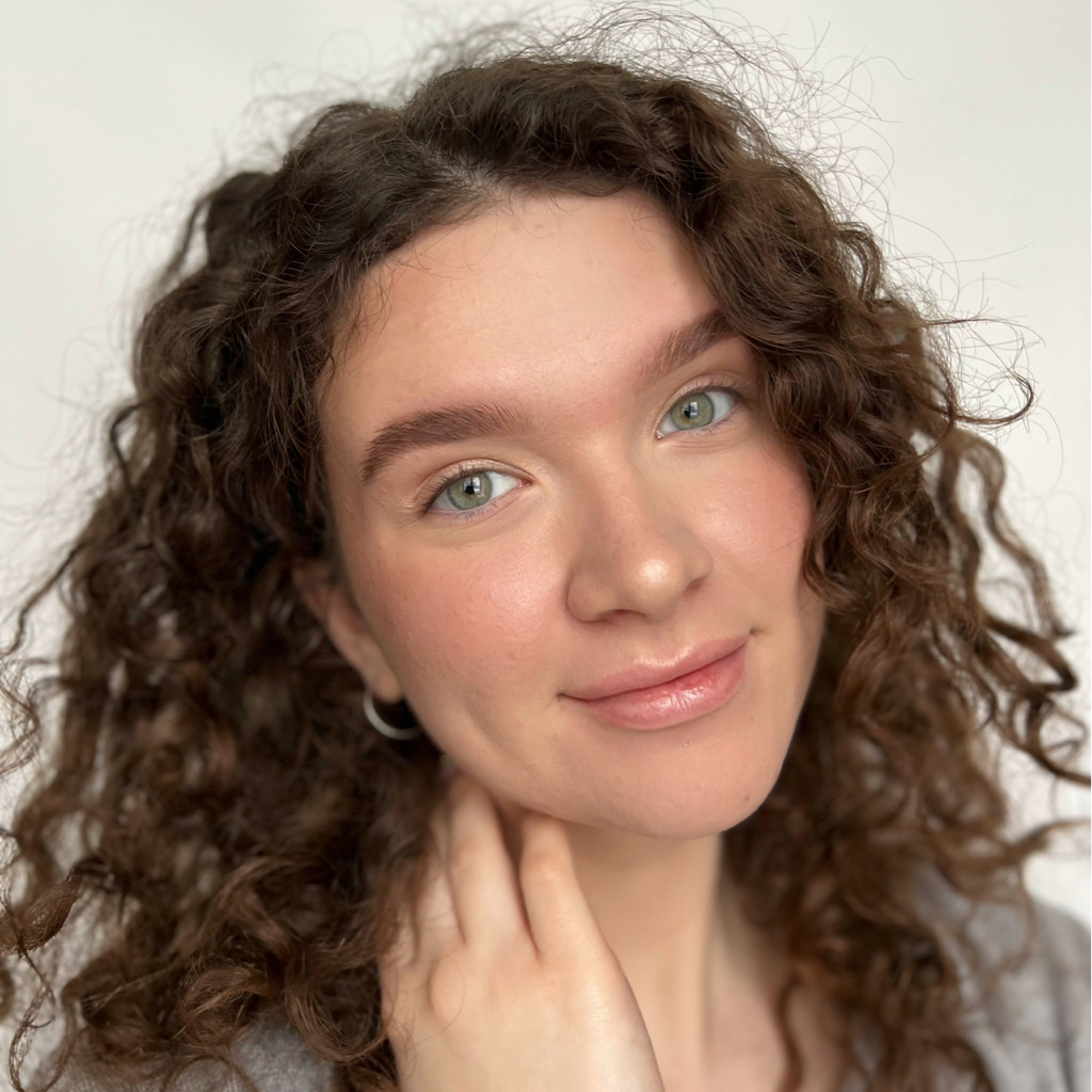 Окрашивание бровей