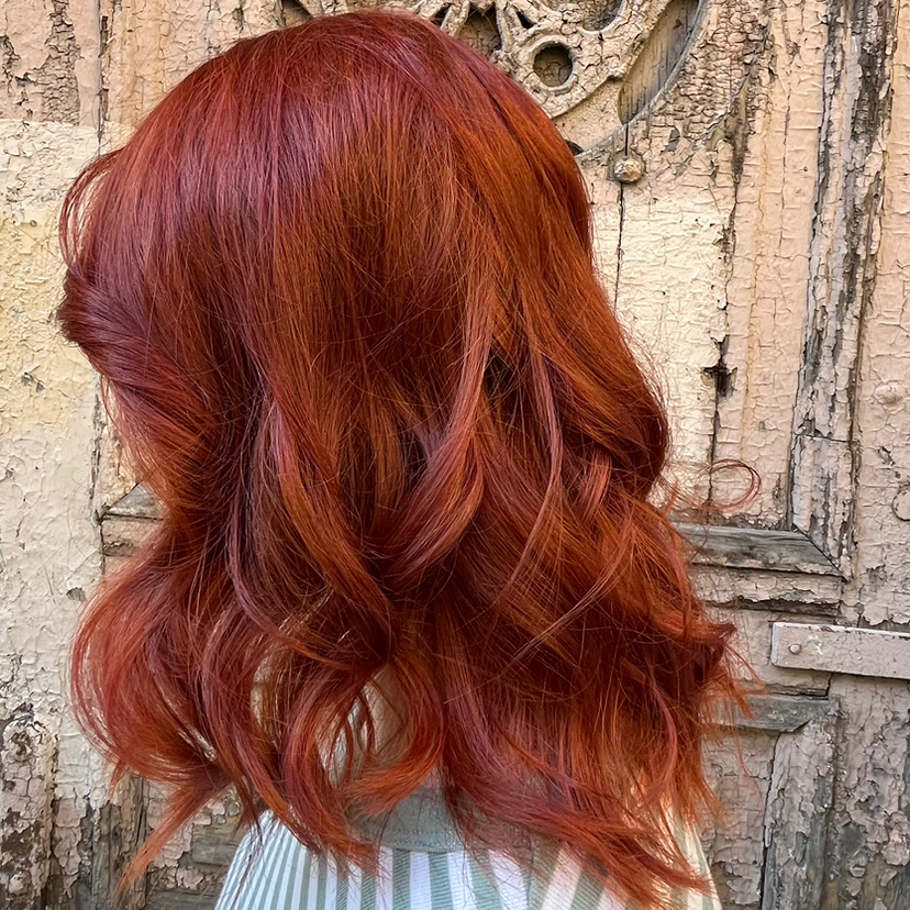 Окрашивание тон в тон на среднюю длину