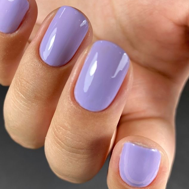 Маникюр с покрытием лак