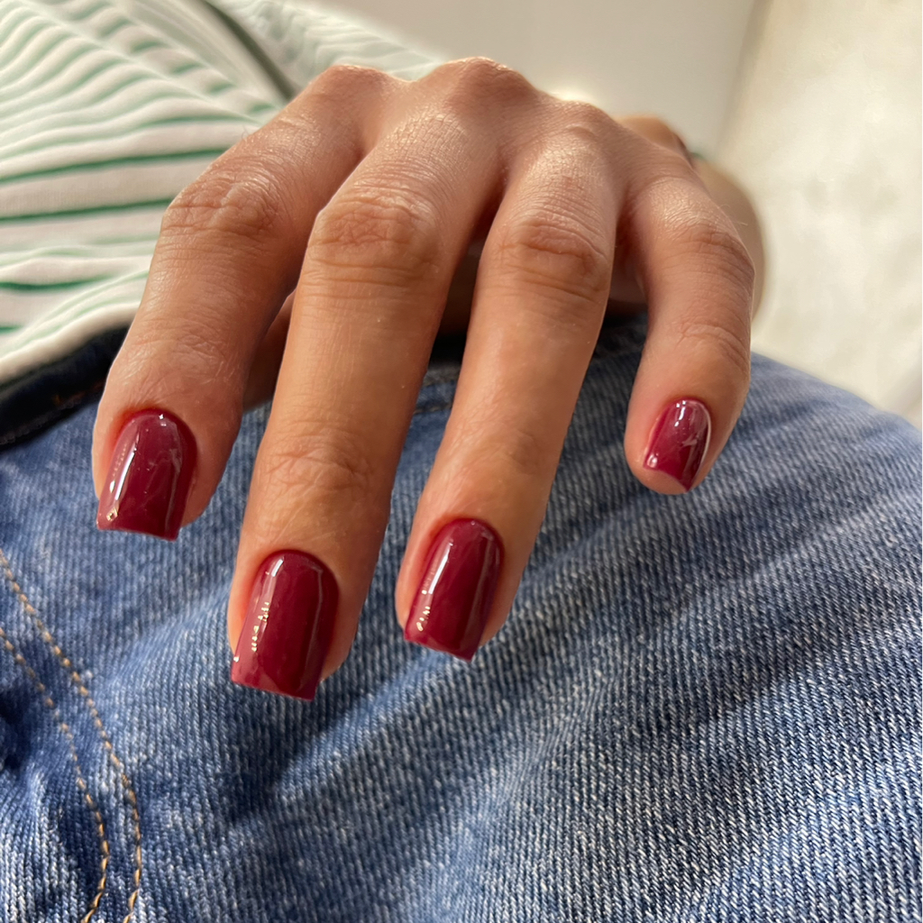 Покрытием с укреплением гель-лак