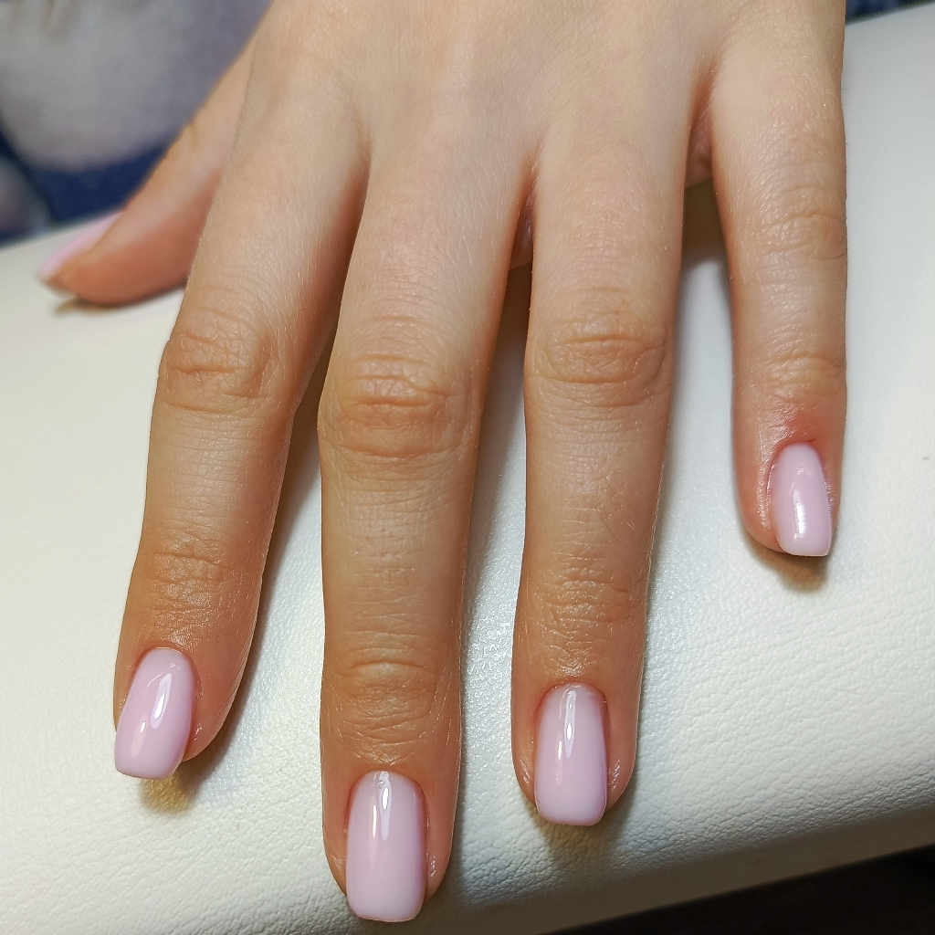 Маникюр с покрытием гель-лак