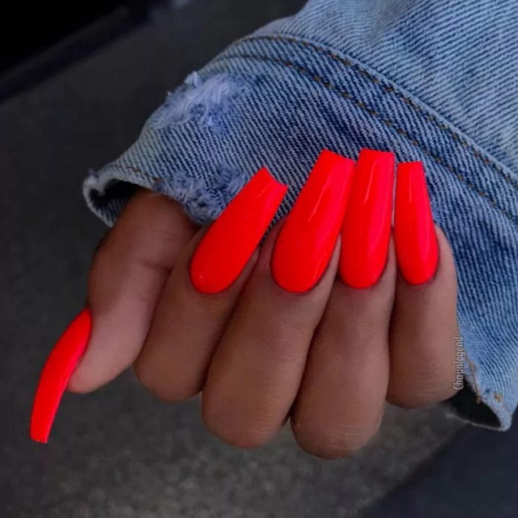 Наращивание ногтей