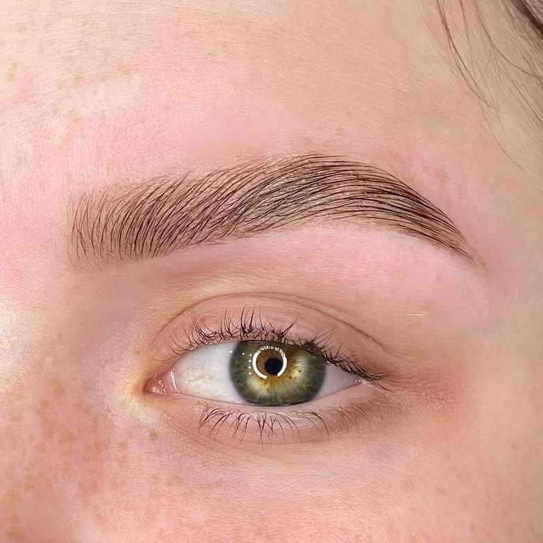 КОМБО №6: осветление бровей + коррекция