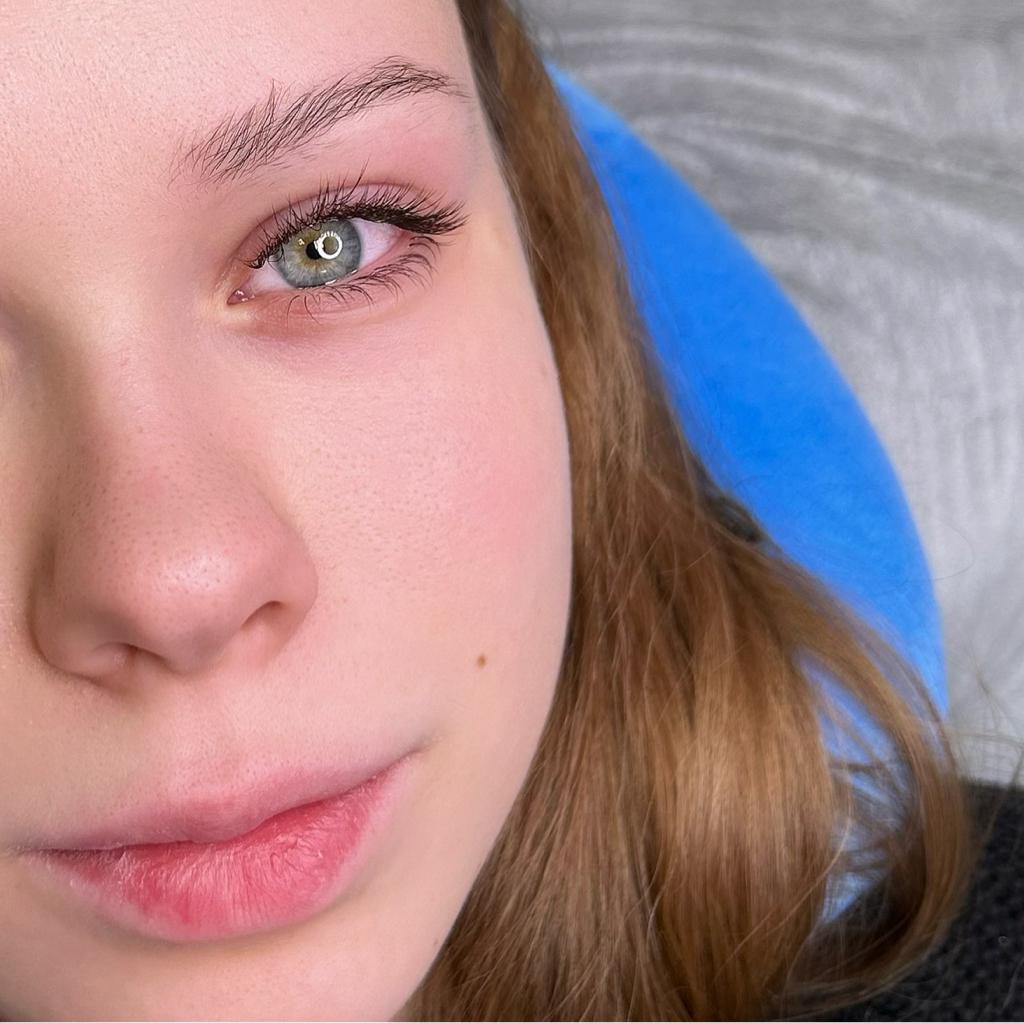 Наращивание нижних ресниц