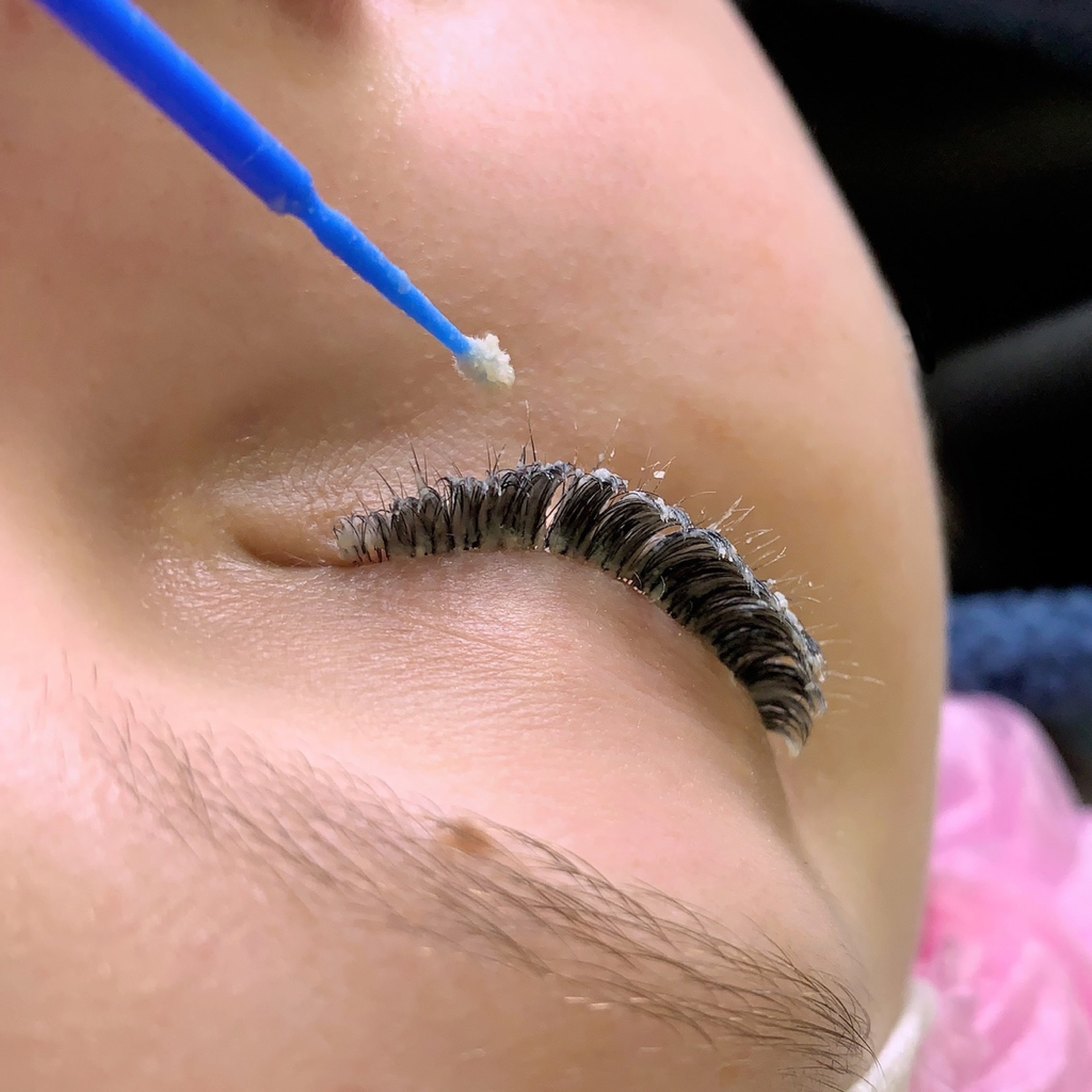 Снятие ресниц (без дальнейшего наращивания)