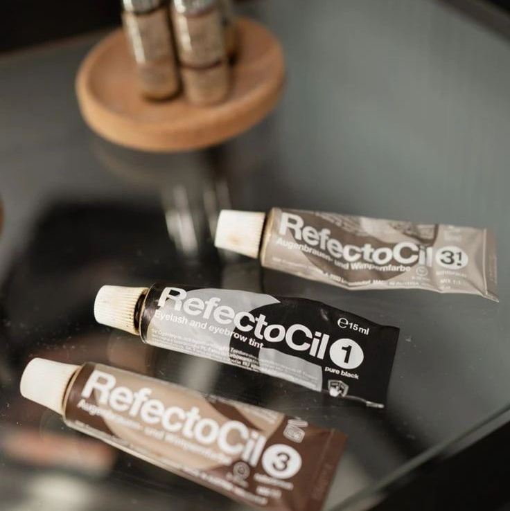 Окрашивание бровей (без архитектуры)