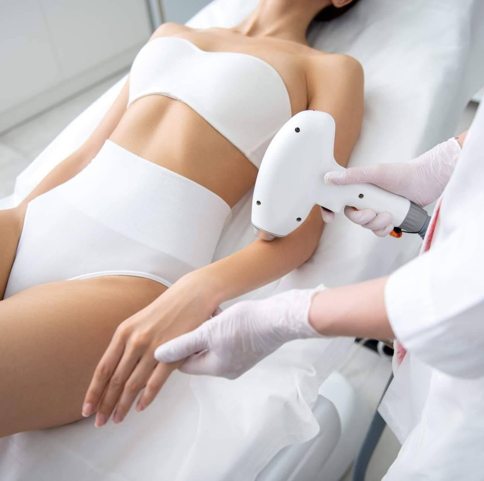 Лазерная Эпиляция Женщины: Комплекс М (Подмышечные впадины + Тотальное бикини + Голени)