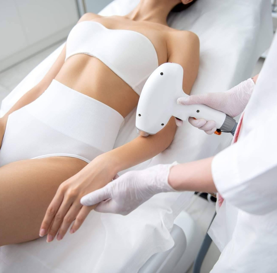 Лазерная Эпиляция Женщины: Комплекс XL (Лицо 1 зона на выбор + Подмышечные впадины + Руки до локтя + Тотальное бикини + Ноги полностью)