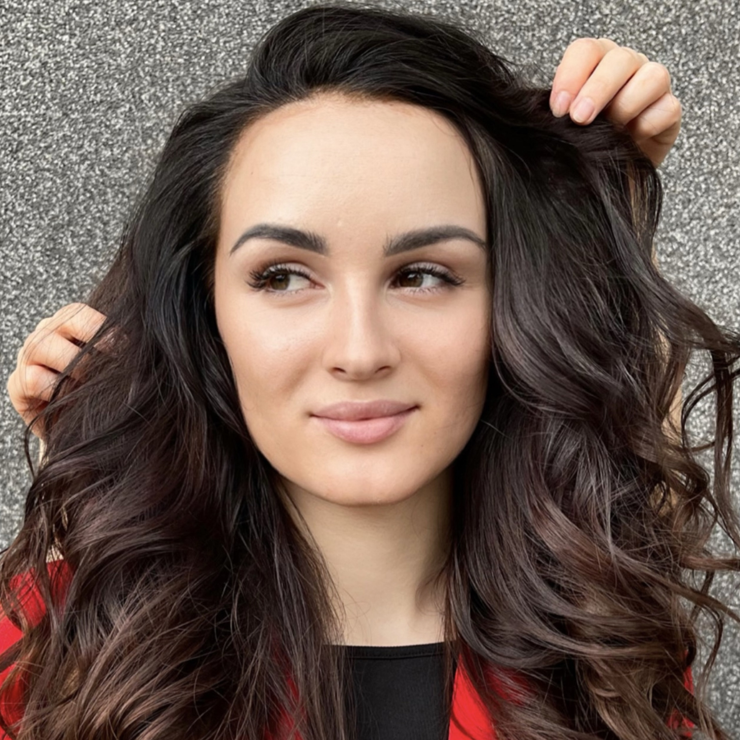 Окрашивание в один тон до лопаток