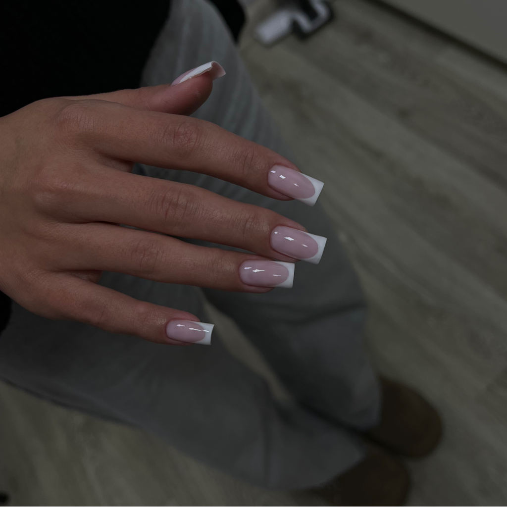 Маникюр с покрытием «ВСЁ ВКЛЮЧЕНО» + ФРЕНЧ  Снятие+Маникюр+Восстановление формы и укрепление гелем+френч