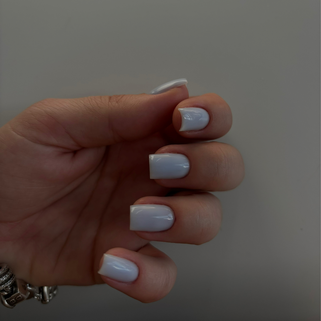 Маникюр с покрытием гель-лак + укрепление