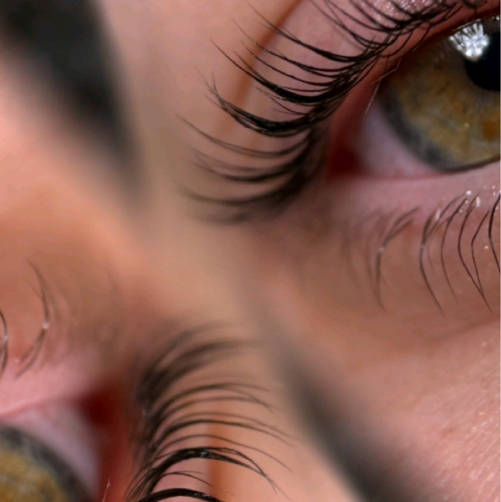 Ламинирование ресниц + окрашивание + ботокс