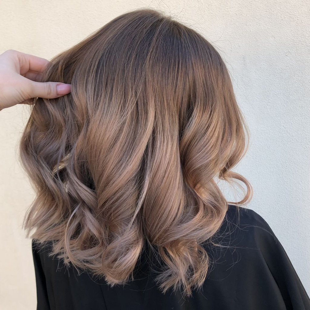 Чистые волосы (мытье головы + легкая укладка на утюг или брашинг)