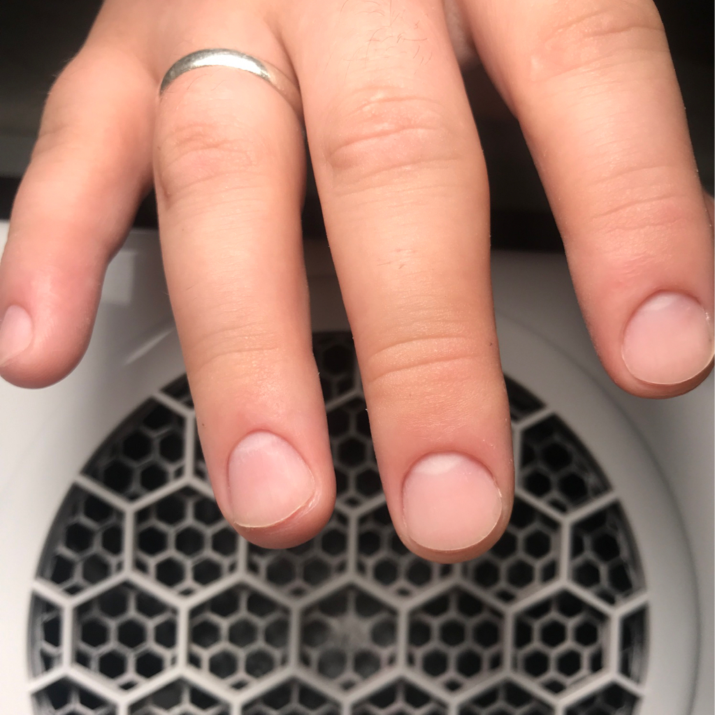 Маникюр мужской