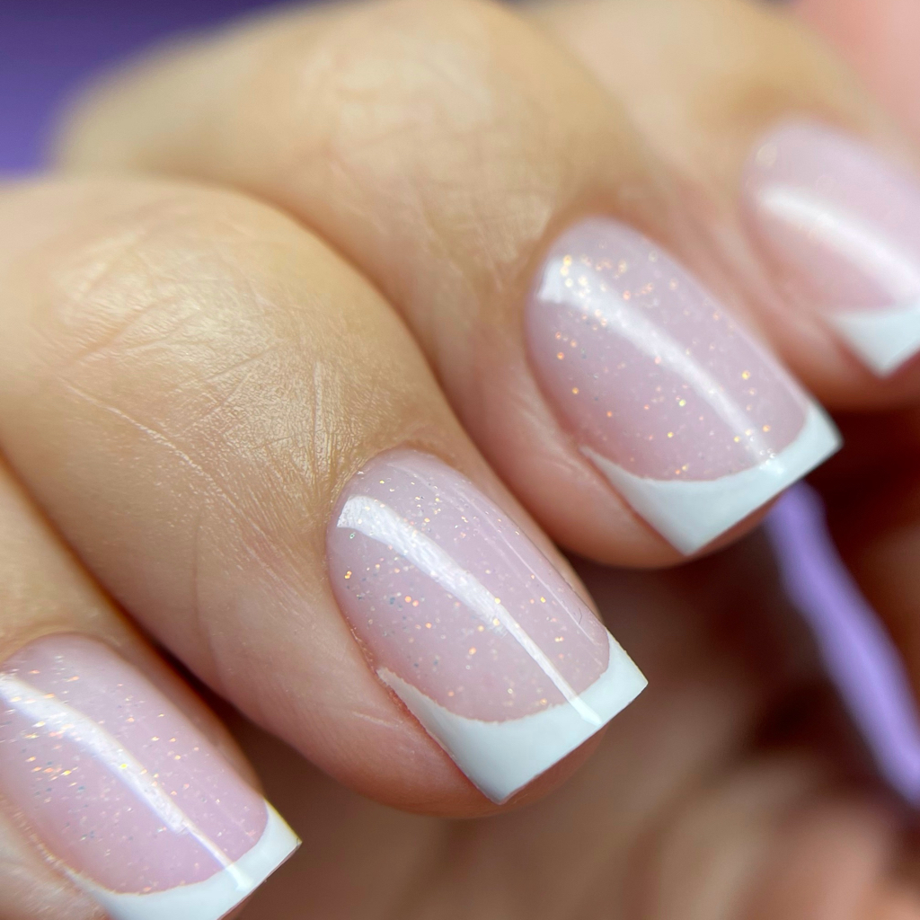 Комплекс Короткие ногти +Френч (Маникюр + гель лак+укрепление+Френч рисованный)