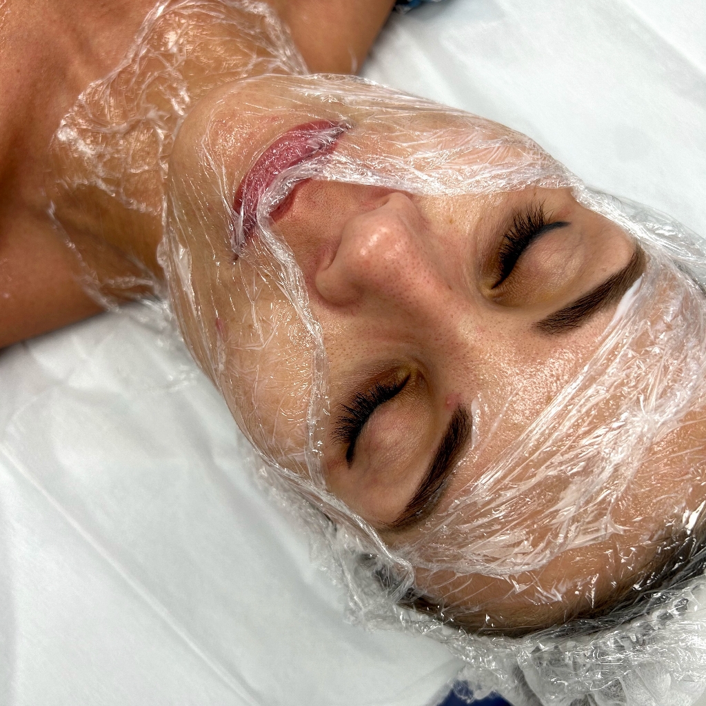 Атравматическая чистка лица