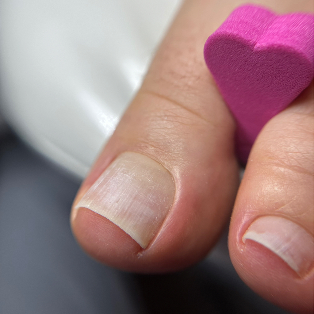 Педикюр- гигиеническая обработка стоп и пальцев/ без покрытия