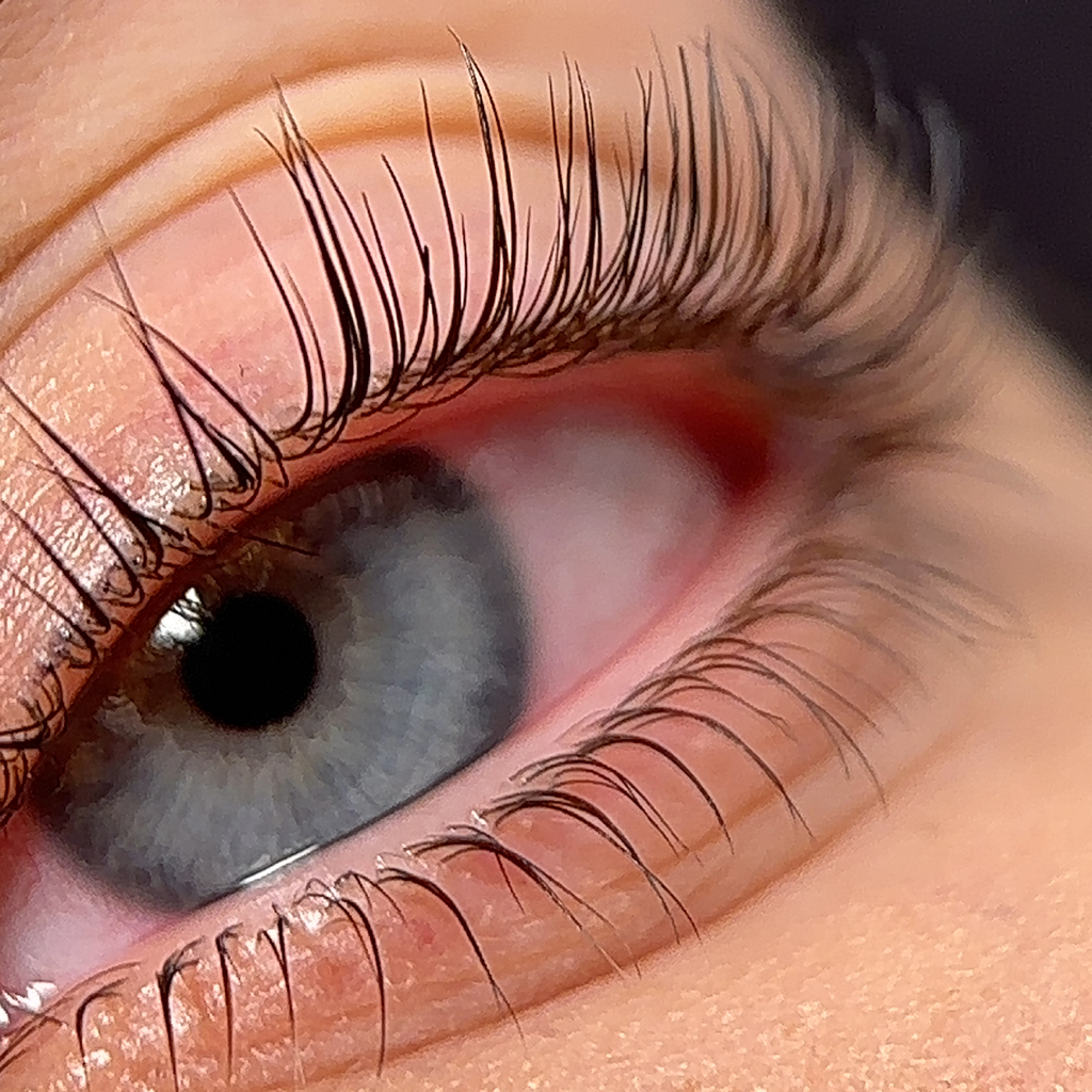 Ламинирование нижних ресниц