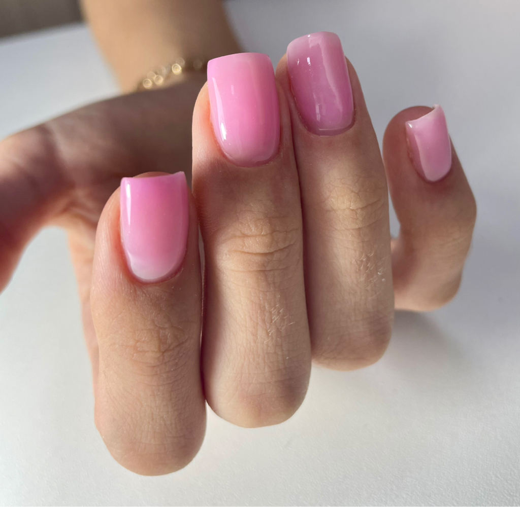 Маникюр аппаратный с укреплением ( цветной гель)