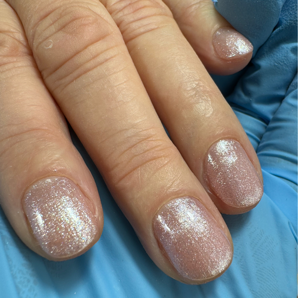 Маникюр классический + лак