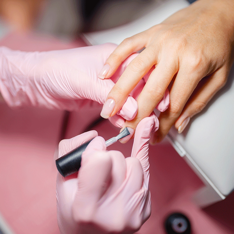 Покрытие гель-лаком в один тон