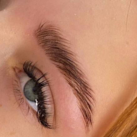 Ламинирование бровей + окрашивание и оформление