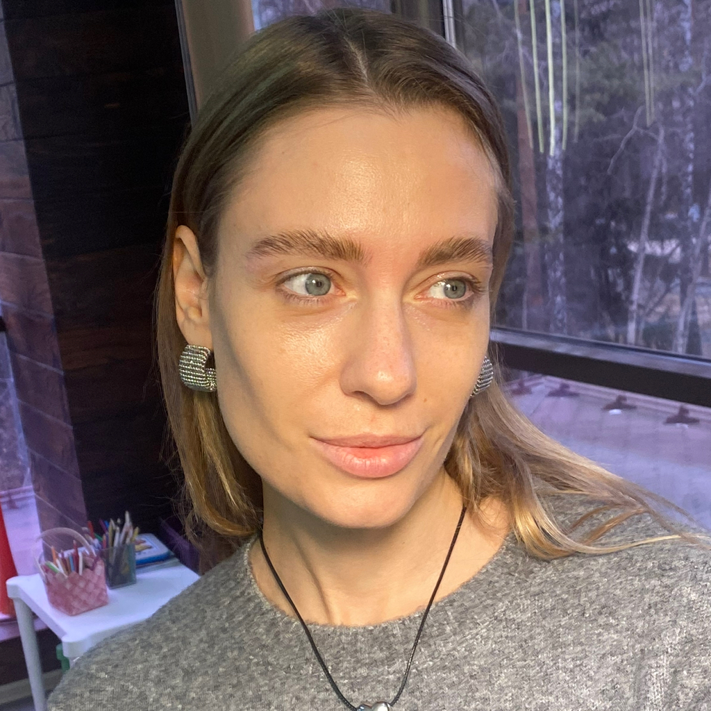 Окрашивание бровей 😌