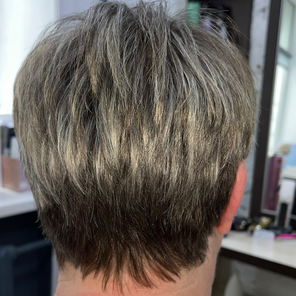 Стрижка каскад