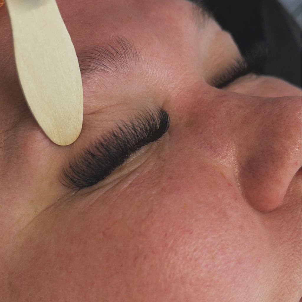 Наращивание ресниц 4D