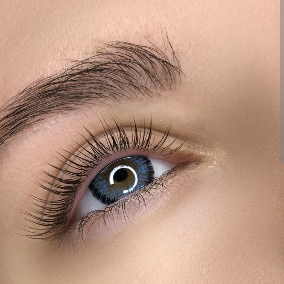 ресниц ламинирование ресниц/ окрашивание входит в стоимость/