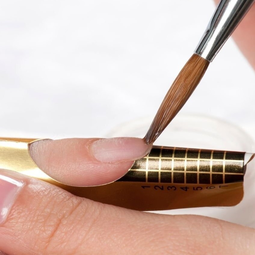 Наращивание при маникюре с покрытием 1 ноготь