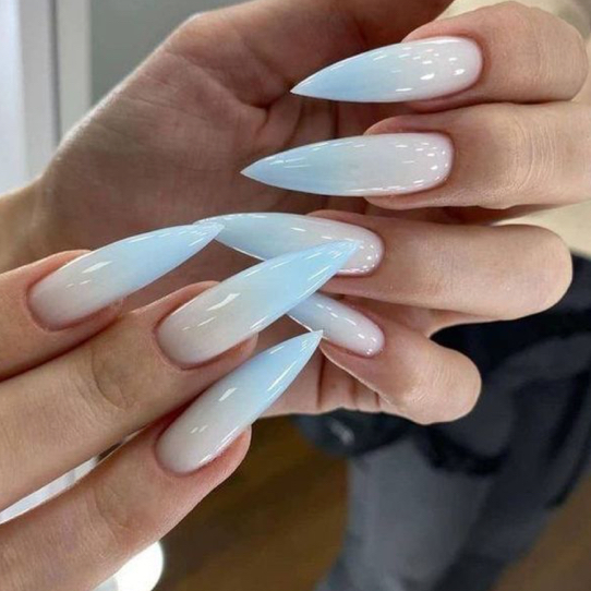 Наращивание экстра длинных ноготков