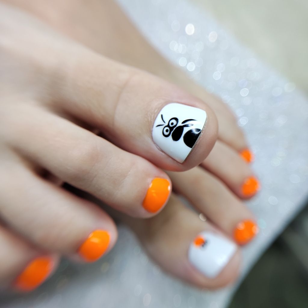 Педикюр с покрытием только пальчики